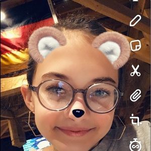 Meet your Posher, Celaney